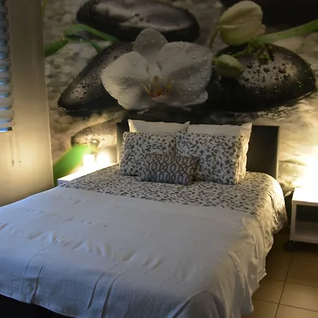 Haras Des Chartreux 호텔 Estaimbourg