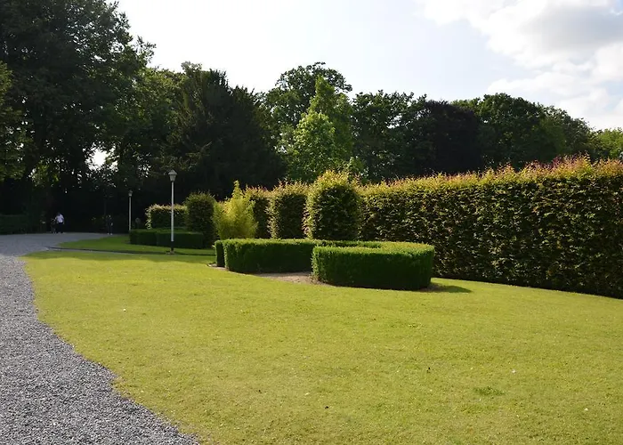 Hotel Haras Des Chartreux 3*